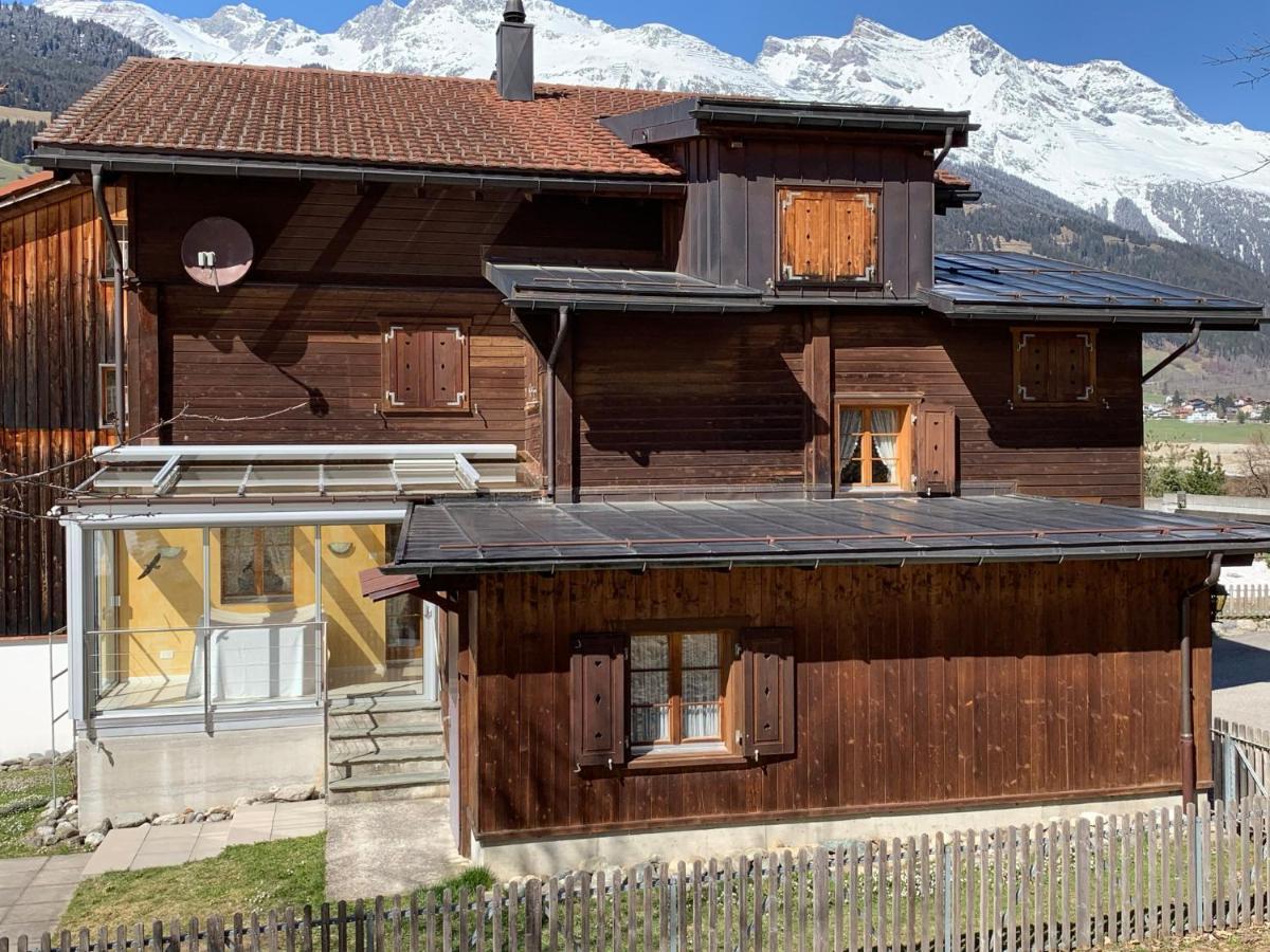 Casa Steilalva - Grosszuegiges Chalet Fuer Erholsamen Familienurlaub Surrein Exterior photo