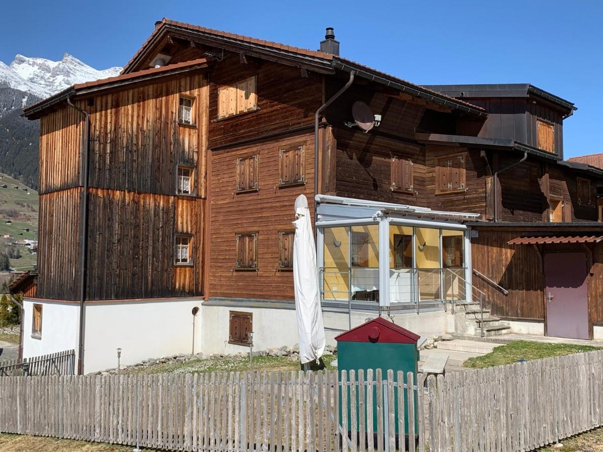 Casa Steilalva - Grosszuegiges Chalet Fuer Erholsamen Familienurlaub Surrein Exterior photo